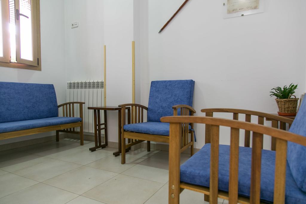 Albergue Albas Exclusivo Peregrinos Logrono Exterior photo